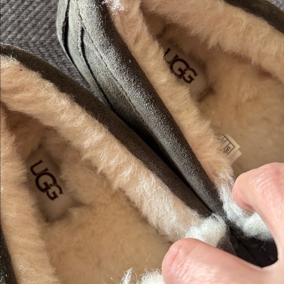 Ugg Ascot slipper men’s sz 9 nwot main image 9